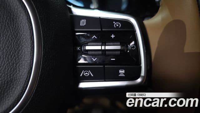 Kia Sorento 2023 — Фото 19/20