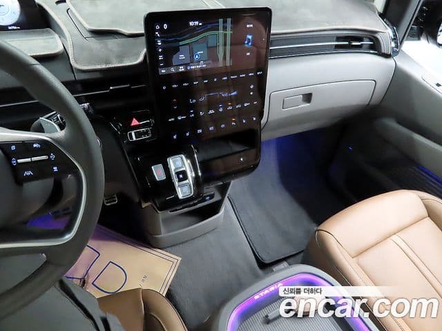 Hyundai Staria 2024 — фото 14 из 20