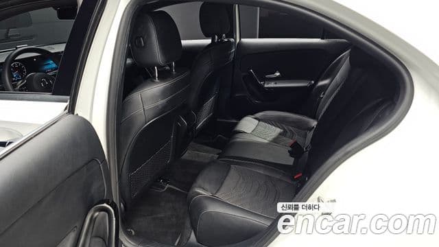 Mercedes-Benz A-Class 2020 — Şəkil 11/20