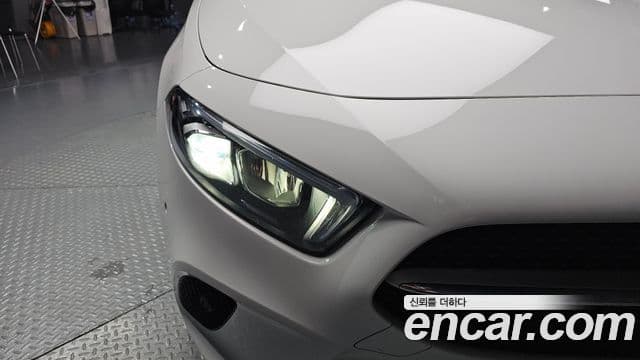 Mercedes-Benz A-Class 2020 — Photo 6/33