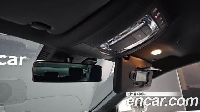 Mercedes-Benz A-Class 2020 — Photo 32/33