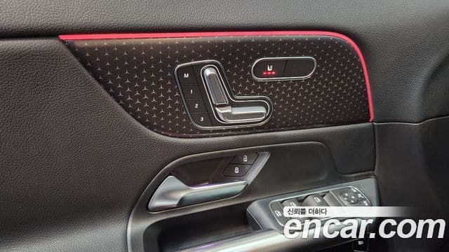 Mercedes-Benz EQA 2025 — ფოტო 15/20