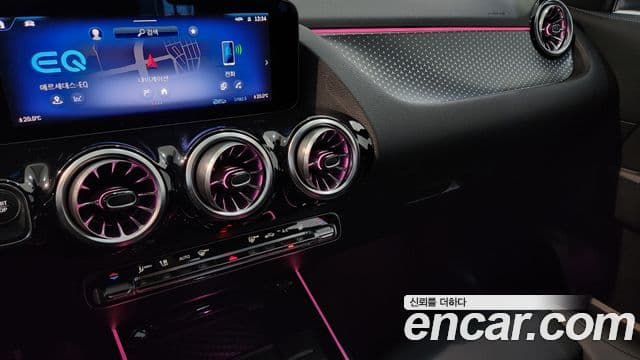 Mercedes-Benz EQA 2025 — ფოტო 19/20