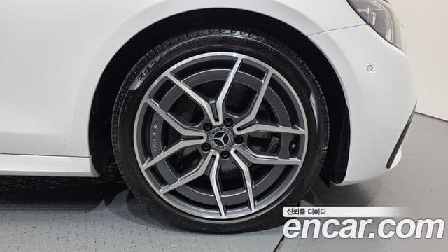 Mercedes-Benz E-Class 2020 — Şəkil 5/20