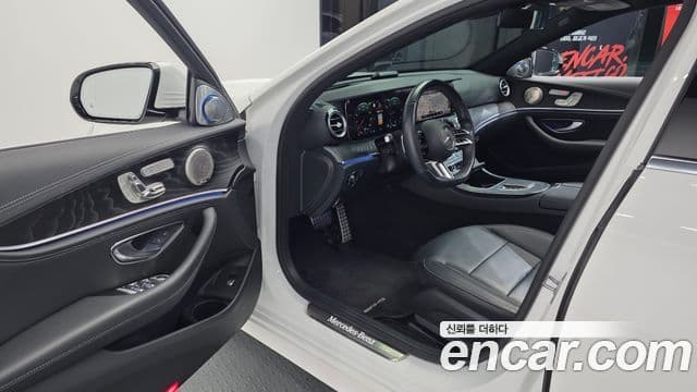 Mercedes-Benz E-Class 2020 — Şəkil 10/20