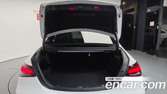 Mercedes-Benz E-Class 2020 — Şəkil 20/20
