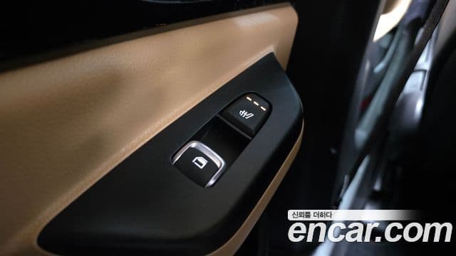 Kia Carnival 2023 — ფოტო 20/20