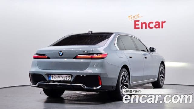 BMW 7 Series 2023 — Şəkil 2/20
