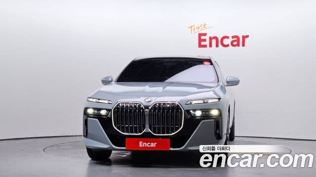 BMW 7 Series 2023 — Şəkil 3/20