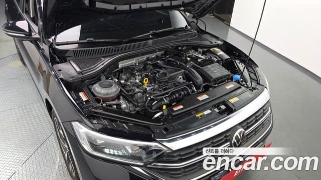 Volkswagen Jetta 2023 — Şəkil 5/20