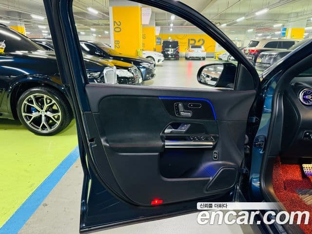 Mercedes-Benz GLA-Class 2020 — фото 9 из 20