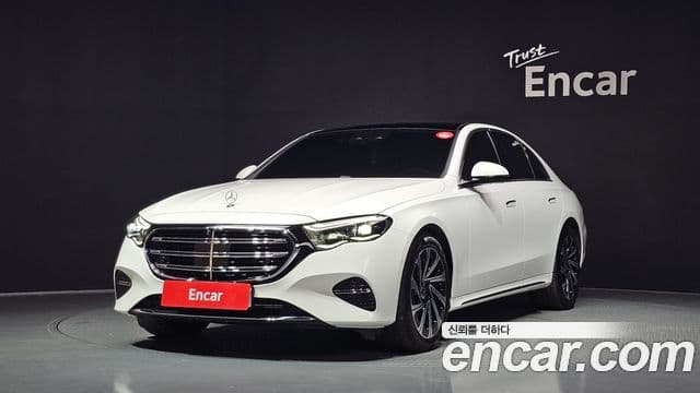 Mercedes-Benz E-Class 2025 — ფოტო 1/20