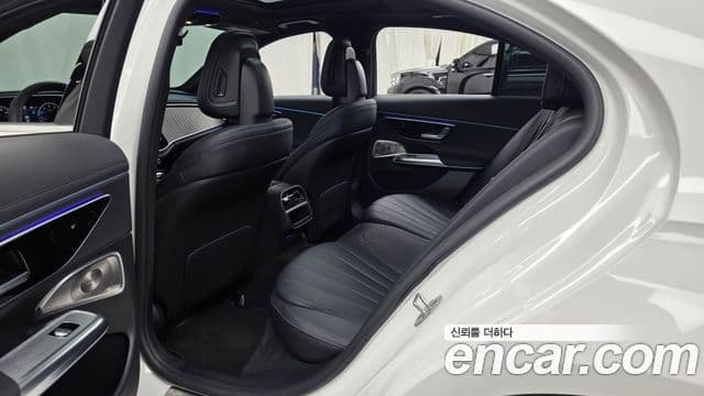 Mercedes-Benz E-Class 2025 — Şəkil 13/35