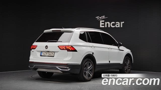 Volkswagen Tiguan Allspace 2022 — ფოტო 2/20