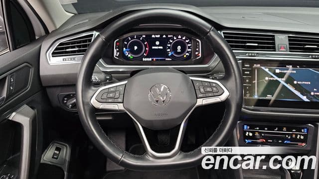 Volkswagen Tiguan Allspace 2022 — ფოტო 13/20