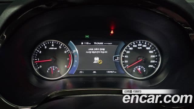 Kia Seltos 2022 — ფოტო 8/20