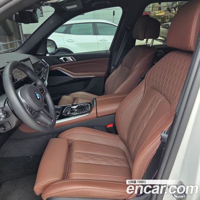 BMW X5 2026 — ფოტო 8/16
