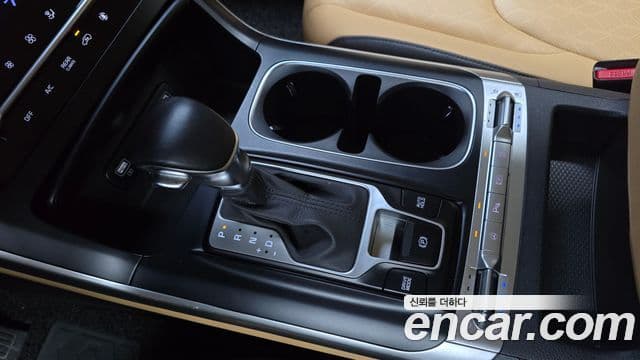 Kia Carnival 2021 — Фото 9/20