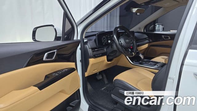 Kia Carnival 2021 — Фото 10/20
