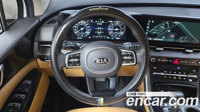 Kia Carnival 2021 — Фото 13/20