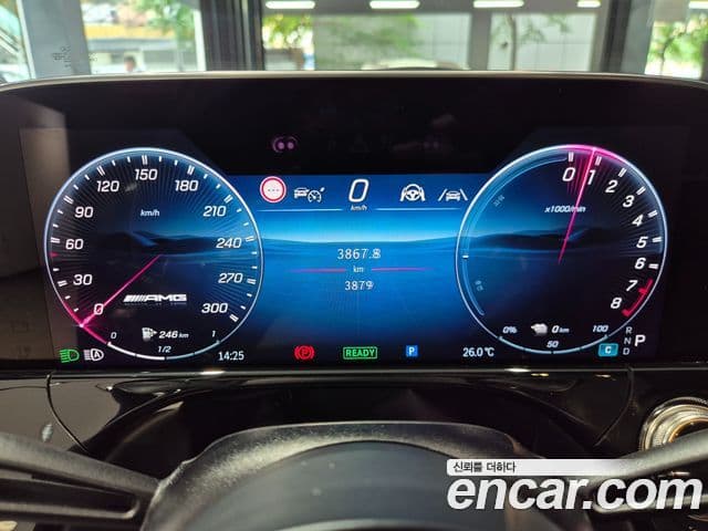 Mercedes-Benz E-Class 2025 — фото 6 из 20