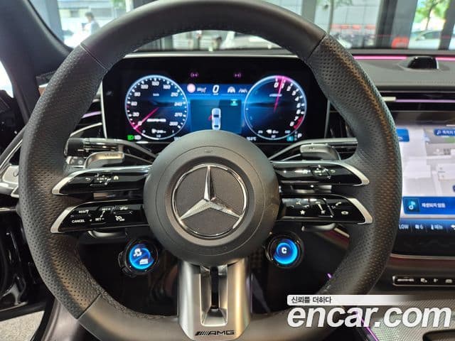 Mercedes-Benz E-Class 2025 — фото 12 из 20