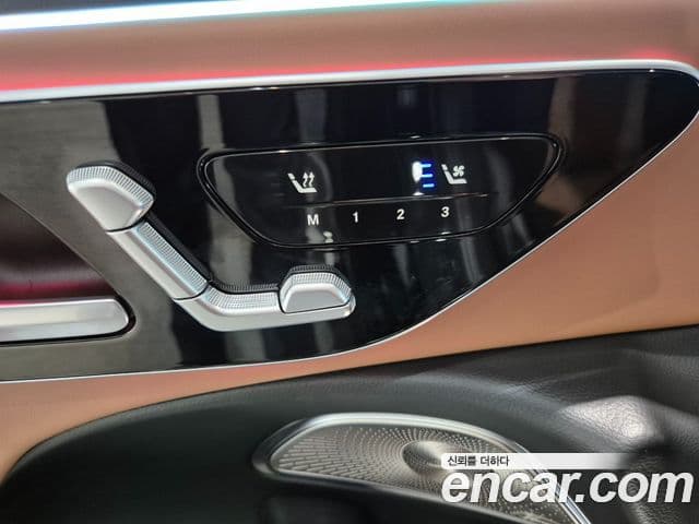 Mercedes-Benz E-Class 2025 — фото 15 из 20