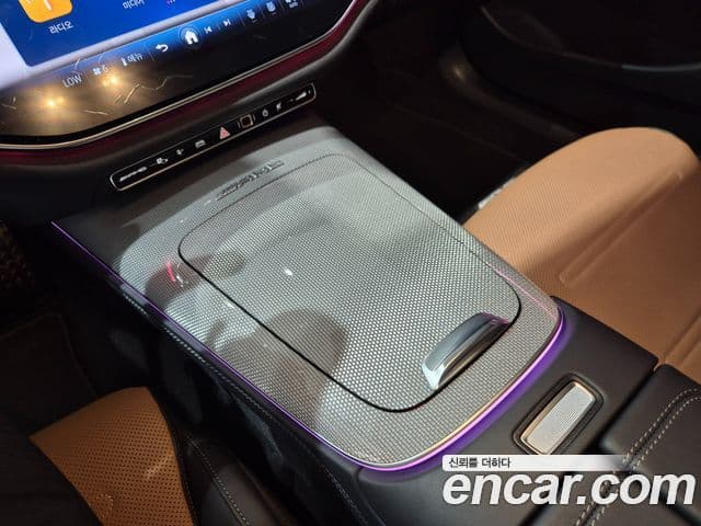 Mercedes-Benz E-Class 2025 — ფოტო 16/20