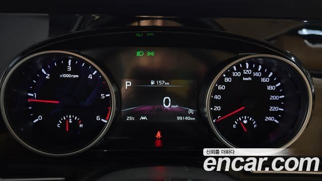 Kia Carnival 2020 — Фото 8/20