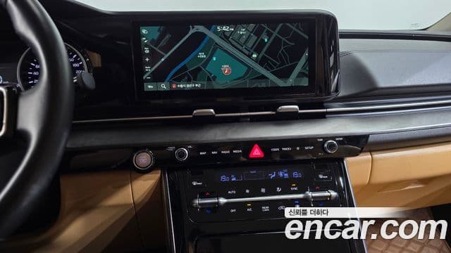 Kia Carnival 2020 — Фото 12/20