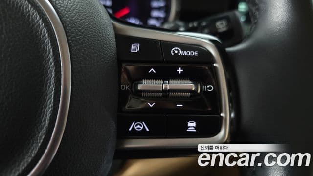 Kia Carnival 2020 — Фото 16/20