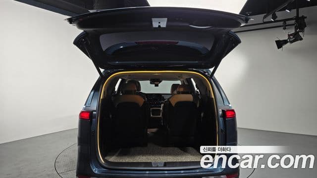 Kia Carnival 2020 — Фото 18/20