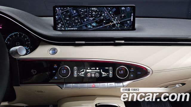 Genesis GV70 2023 — Şəkil 14/20