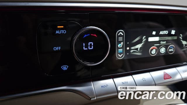Genesis GV70 2023 — Şəkil 19/20