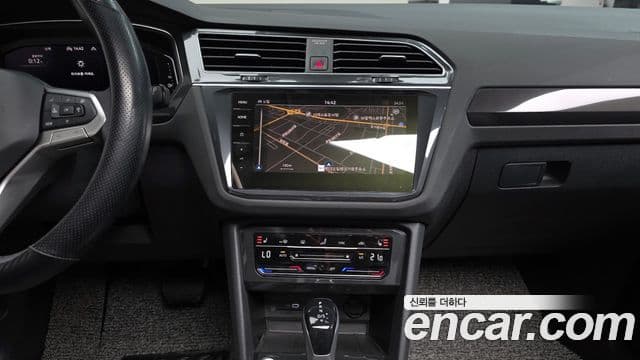 Volkswagen Tiguan 2022 — Şəkil 20/20