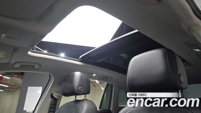 Volkswagen Tiguan 2022 — Şəkil 13/20
