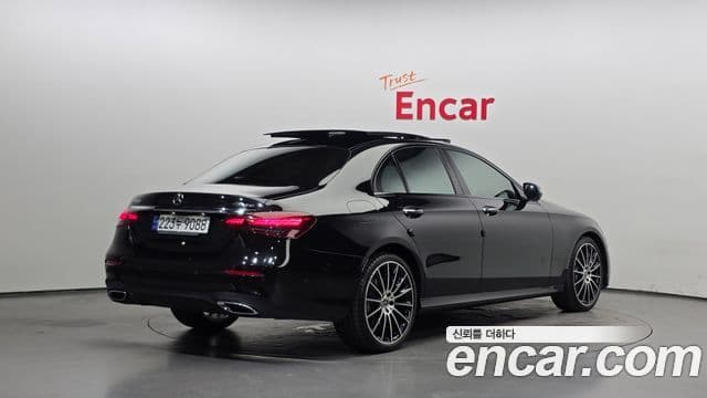 Mercedes-Benz E-Class 2022 — Şəkil 2/20
