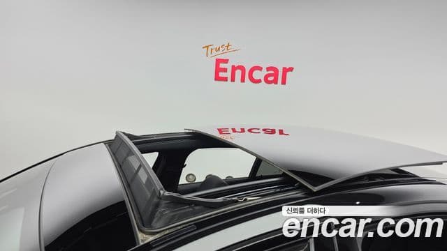 Mercedes-Benz E-Class 2022 — Şəkil 19/20