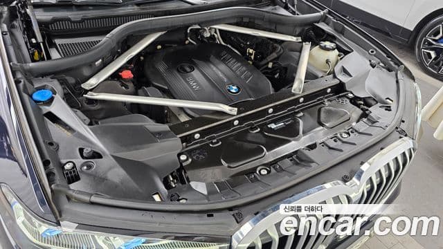 BMW X7 2020 — Photo 15/33