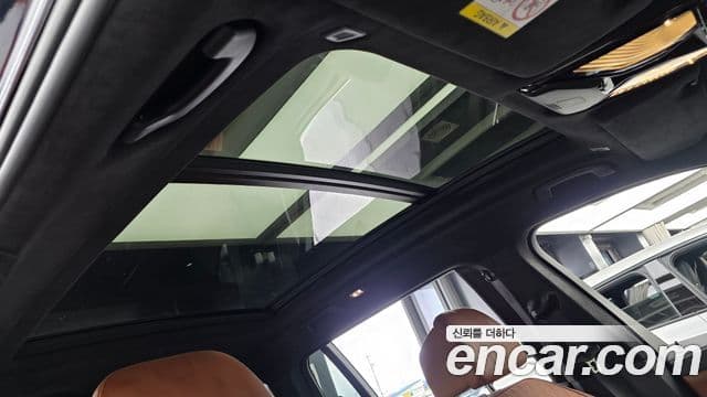 BMW X7 2020 — Photo 11/33