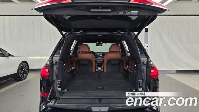 BMW X7 2020 — Photo 14/33