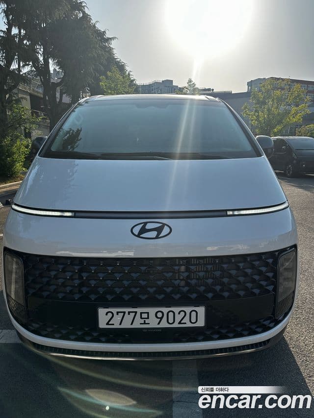 Hyundai Staria 2025 — ფოტო 10/11