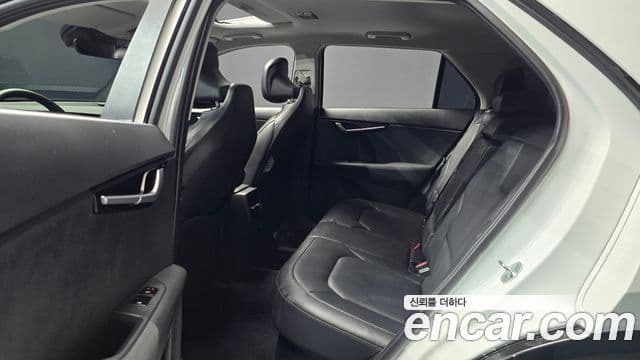 Kia Niro 2022 — Şəkil 11/20