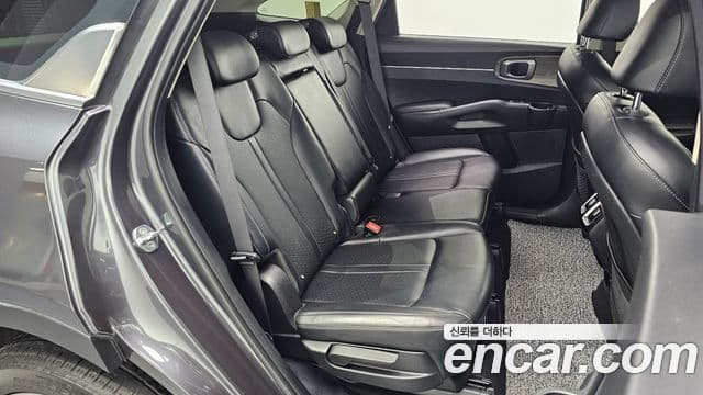 Kia Sorento 2022 — фото 11 из 20