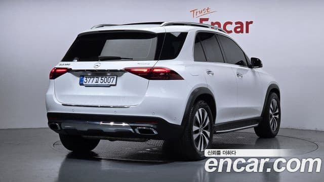 Mercedes-Benz GLE-Class 2025 — Photo 24/31