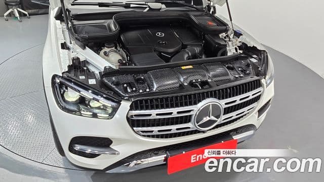Mercedes-Benz GLE-Class 2025 — Photo 25/31