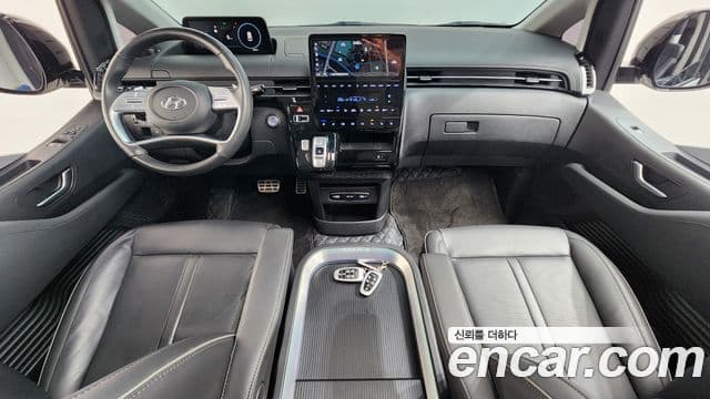 Hyundai Staria 2022 — ფოტო 7/20