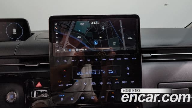 Hyundai Staria 2022 — ფოტო 13/20