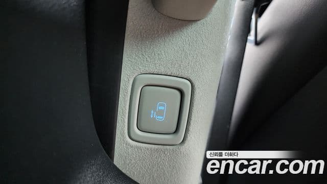 Hyundai Staria 2022 — фото 18 из 20