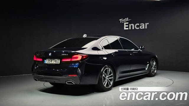 BMW 5 Series 2021 — фото 2 из 20